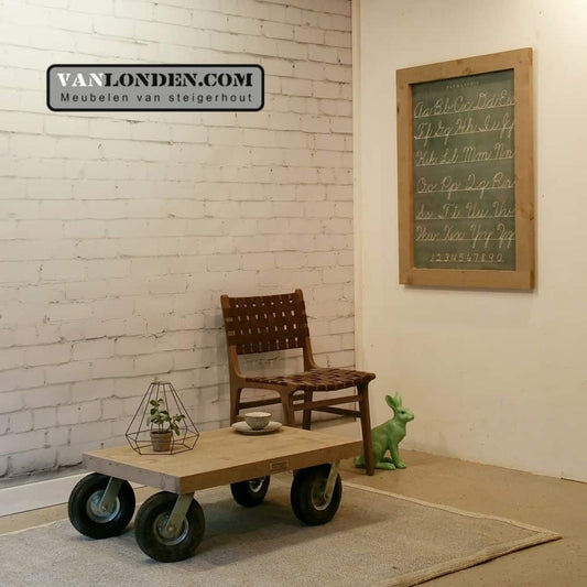 Steigerhouten salontafel op wielen Ger