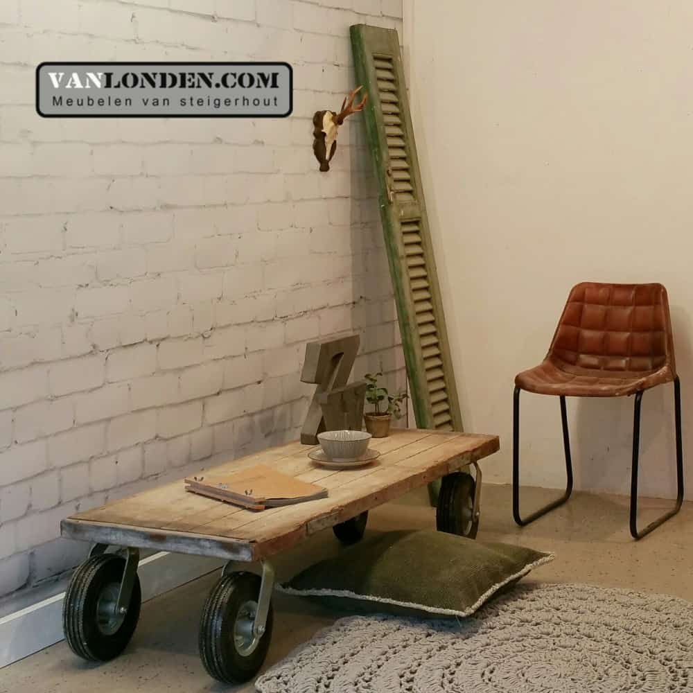 Steenschot houten salontafel op wielen Seth