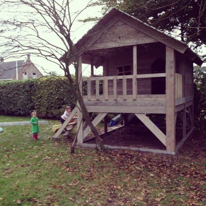 Steigerhouten speelhuis Loesje