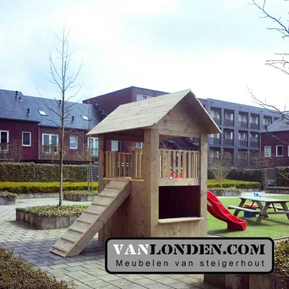 Steigerhouten speelhuis Simon