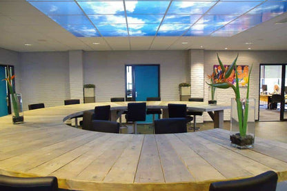 Steigerhouten ronde vergadertafel Jort