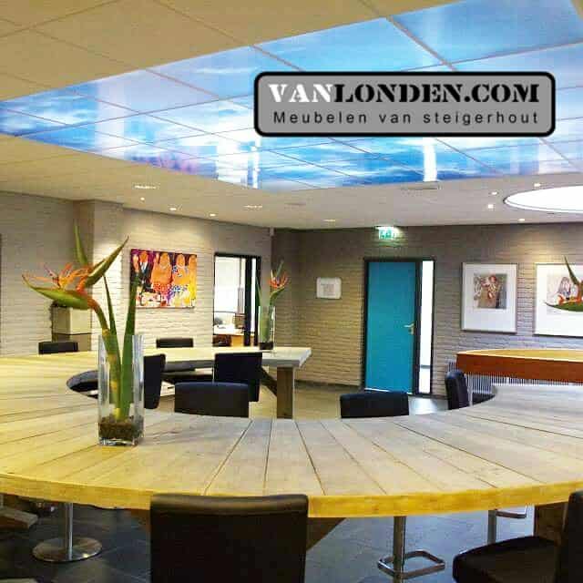 Steigerhouten ronde vergadertafel Jort