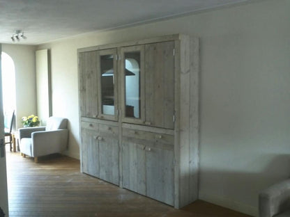 Steigerhouten vitrinekast Valerie