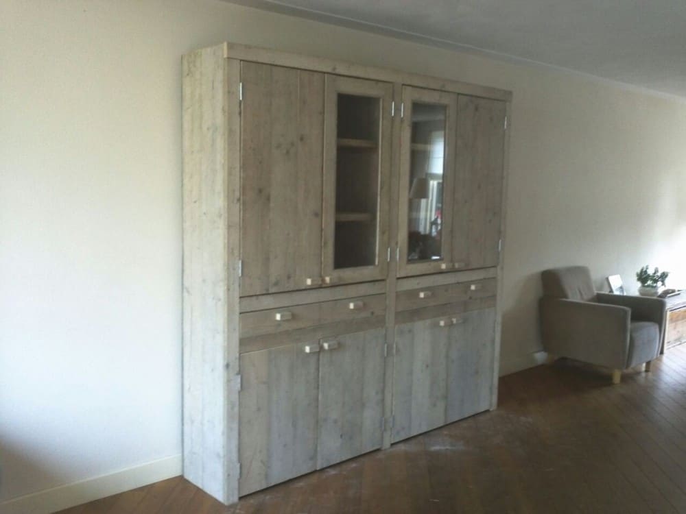 Steigerhouten vitrinekast Valerie