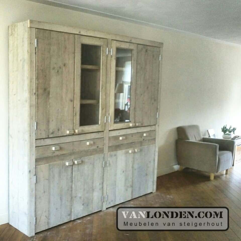 Steigerhouten vitrinekast Valerie