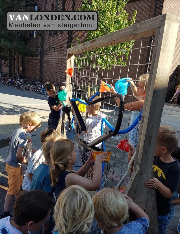 Steigerhouten waterbaan Geertje