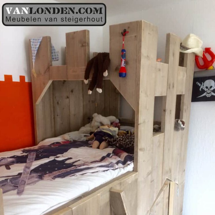 Steigerhouten kasteelbed Daniel