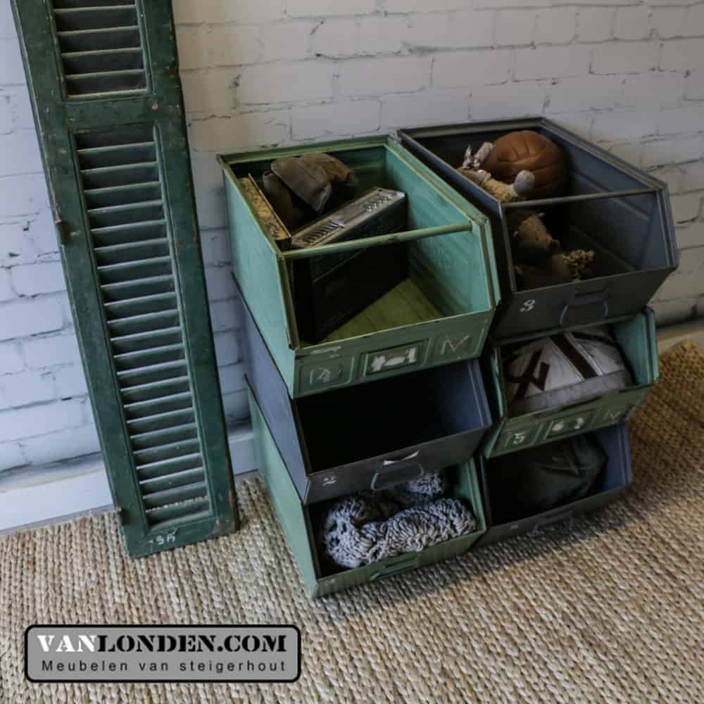 Vintage stalen stapelbakken Mitchel