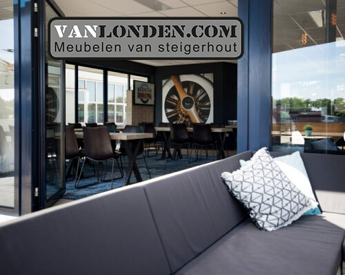 Boarding Inrichting VanlondenCom Rooom Breda International Airport terras